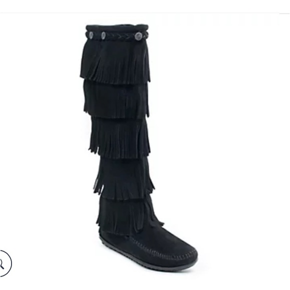 Minnetonka Women's Five-Layer Fringe Boots - Picture 1 of 9